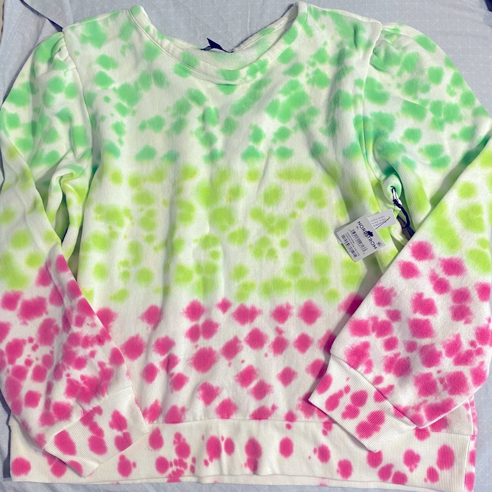Puff sleeve sweatshirt